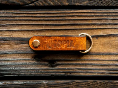 Leather keyring - Swiss - red